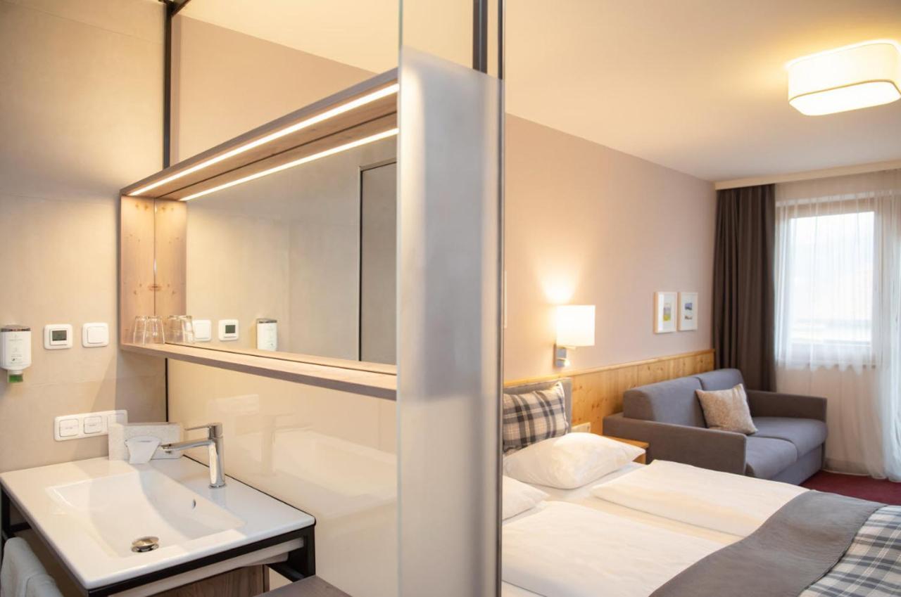 Hotel Gasthof Zum Kirchenwirt พุค ไบ ฮัลไลน์ ภายนอก รูปภาพ
