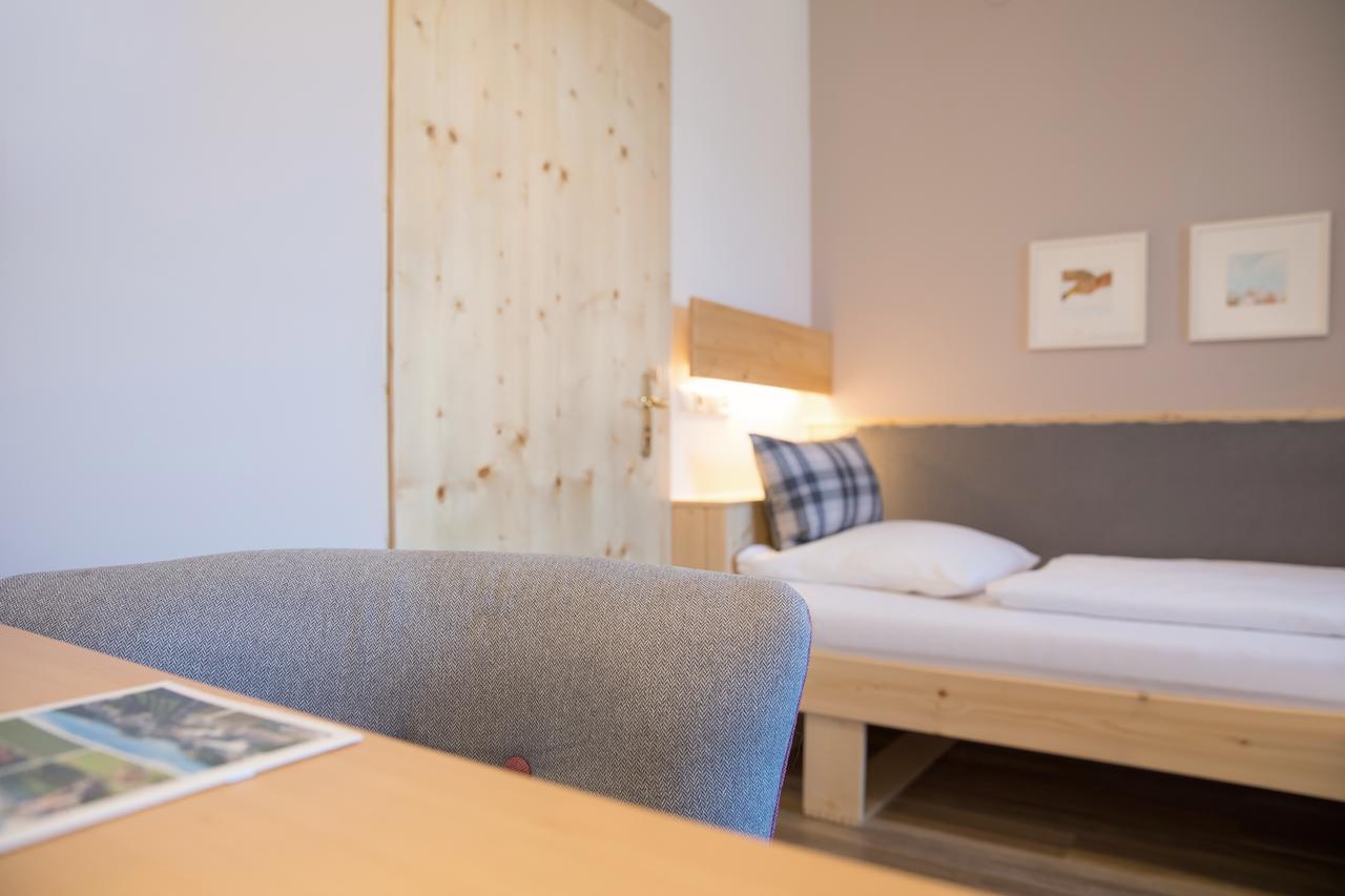 Hotel Gasthof Zum Kirchenwirt พุค ไบ ฮัลไลน์ ภายนอก รูปภาพ