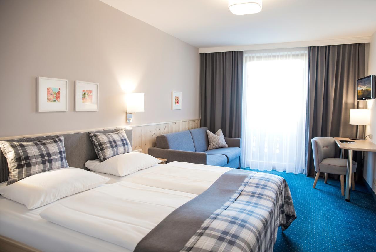 Hotel Gasthof Zum Kirchenwirt พุค ไบ ฮัลไลน์ ภายนอก รูปภาพ