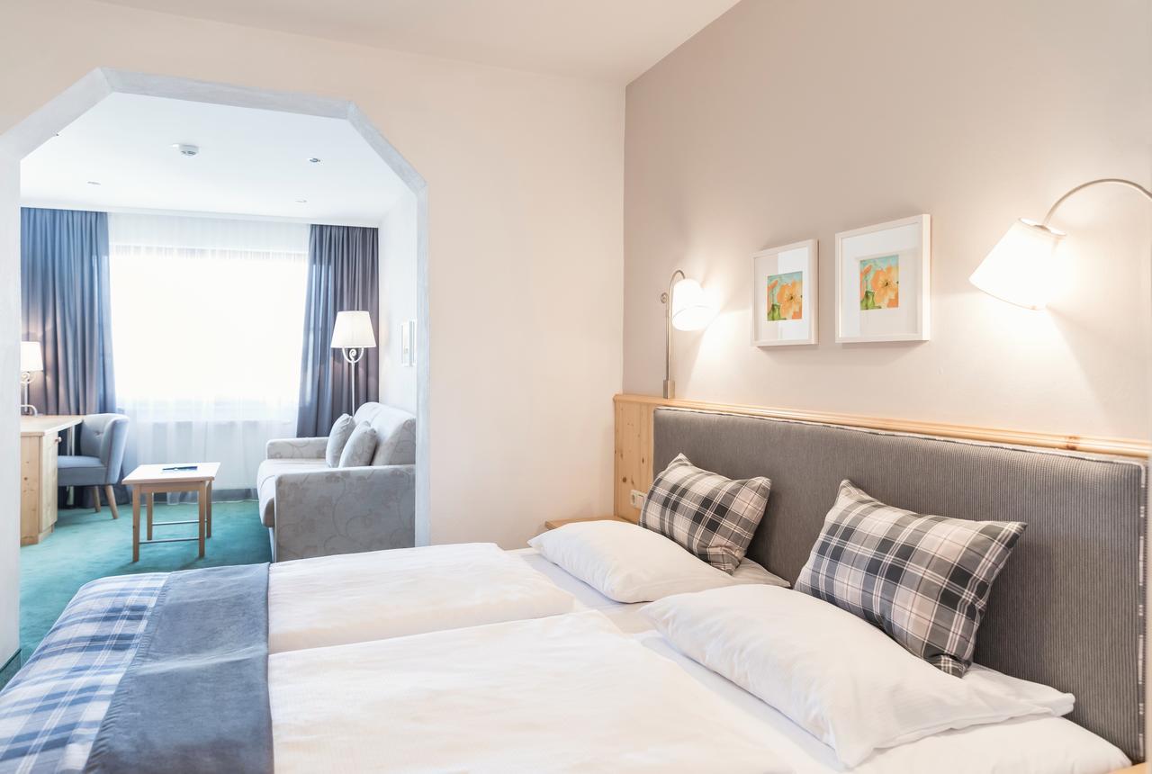 Hotel Gasthof Zum Kirchenwirt พุค ไบ ฮัลไลน์ ภายนอก รูปภาพ