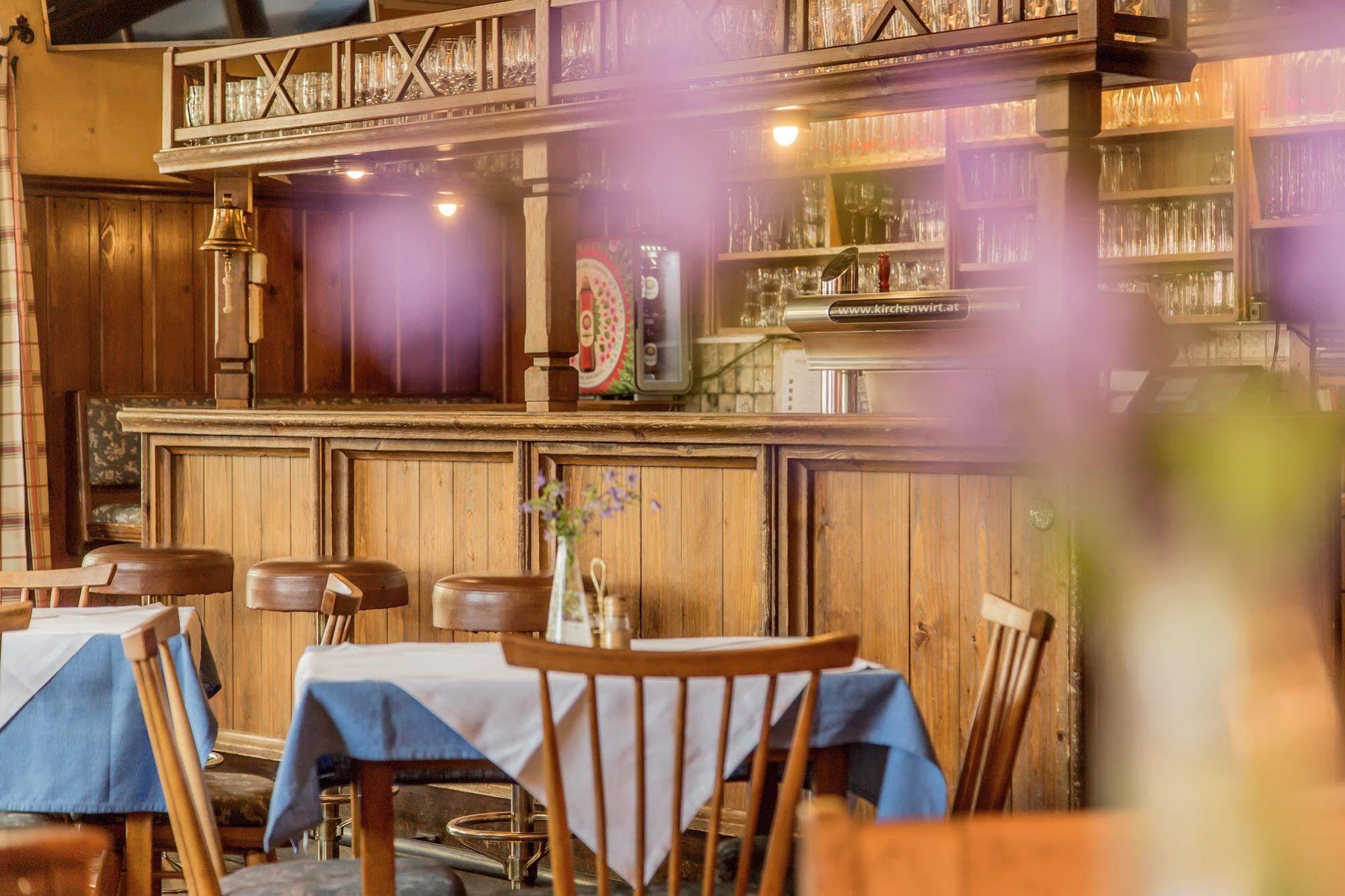 Hotel Gasthof Zum Kirchenwirt พุค ไบ ฮัลไลน์ ภายนอก รูปภาพ